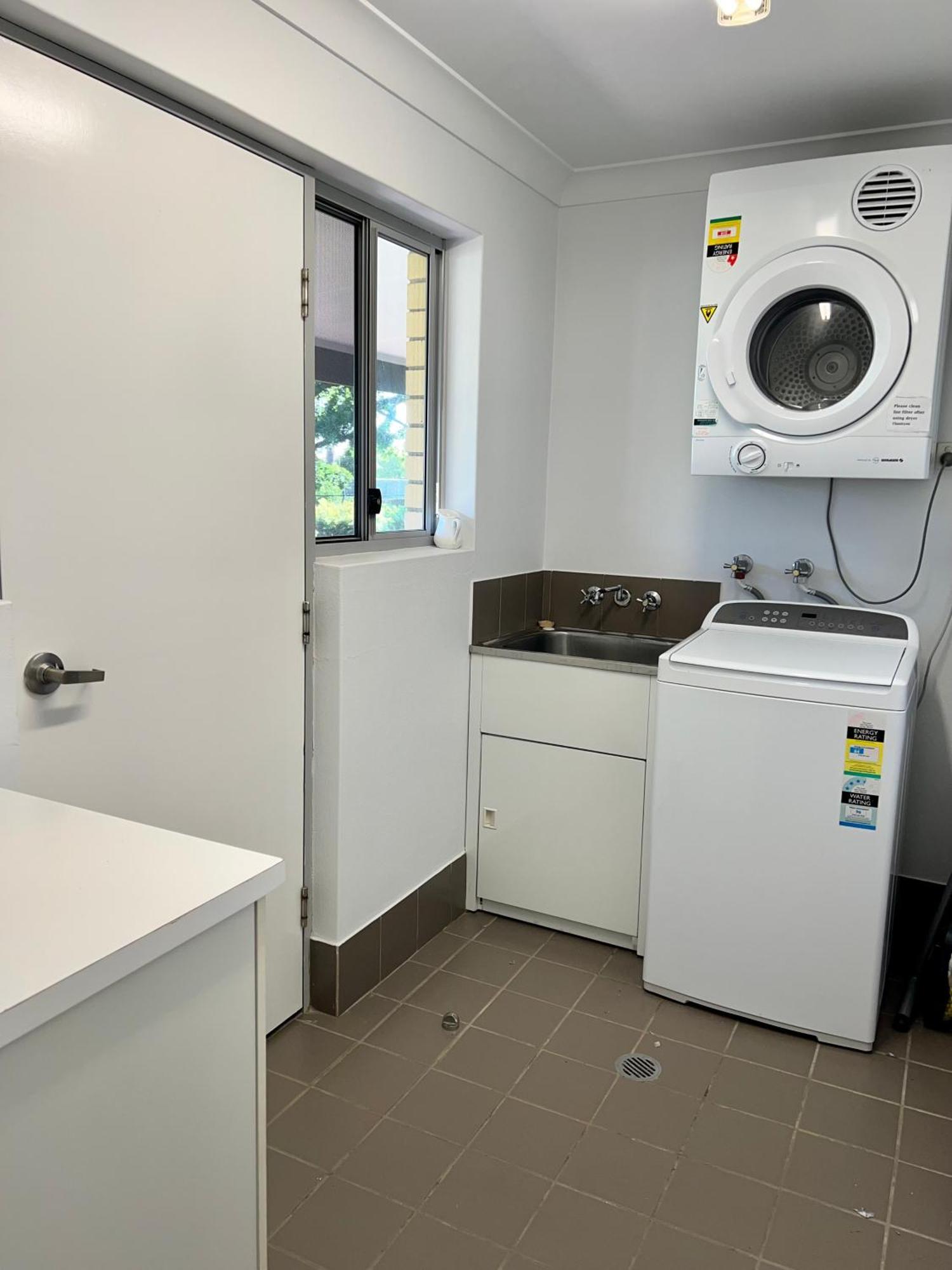 Hunter Oasis Motel 4*