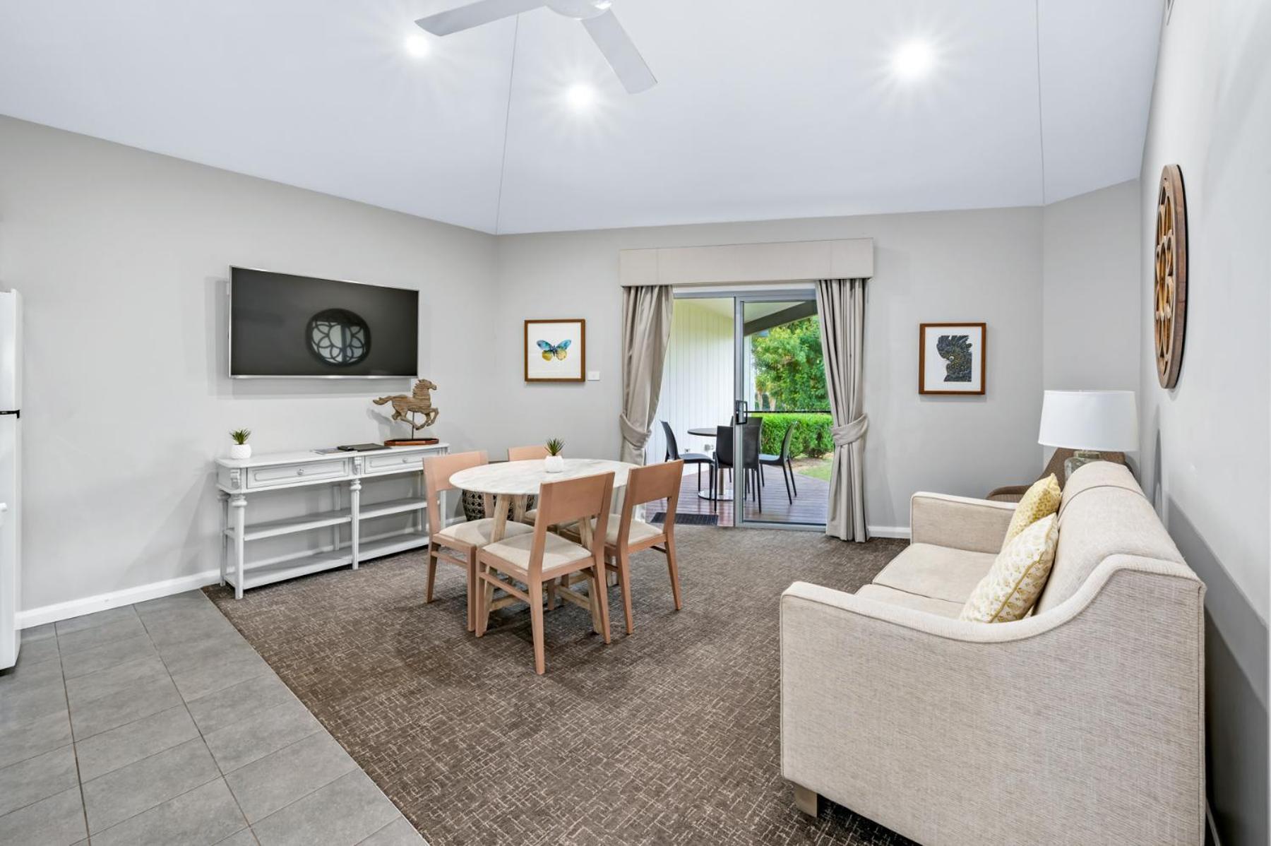Hunter Oasis Motel 4*
