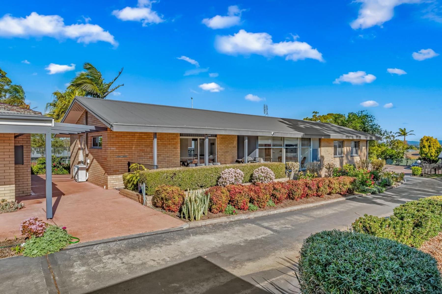 Hunter Oasis Motel