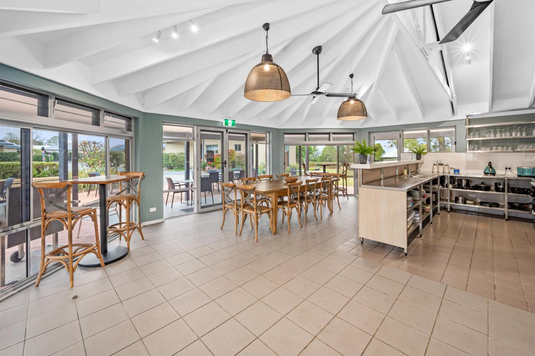 Hunter Oasis 4* Morpeth